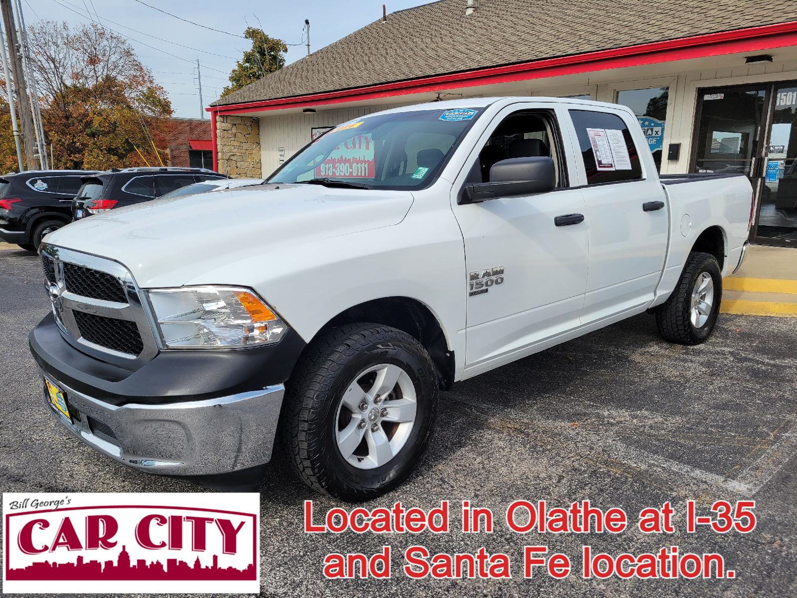 Bright White Clearcoat 2022 RAM 1500 Pickup Truck Four-Wheel Drive Automatic