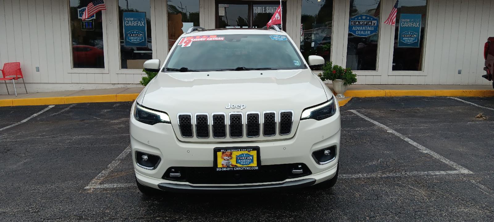 Used 2019 Jeep Cherokee Overland with VIN 1C4PJMJN0KD234292 for sale in Kansas City