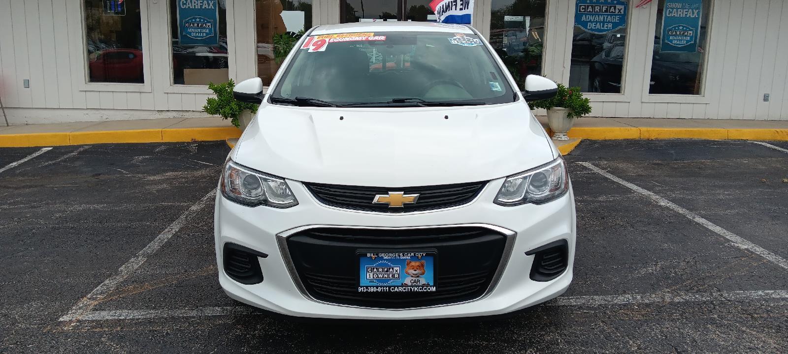 Used 2019 Chevrolet Sonic LT with VIN 1G1JG6SB5K4141166 for sale in Kansas City