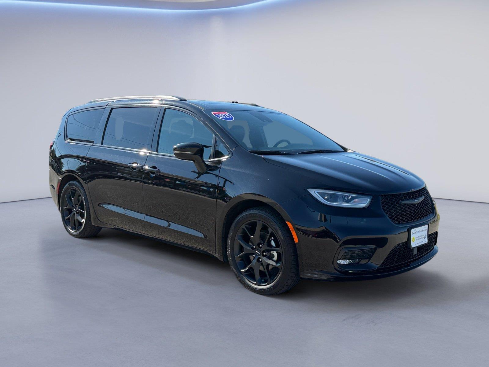 2025 Chrysler Pacifica Limited FWD
