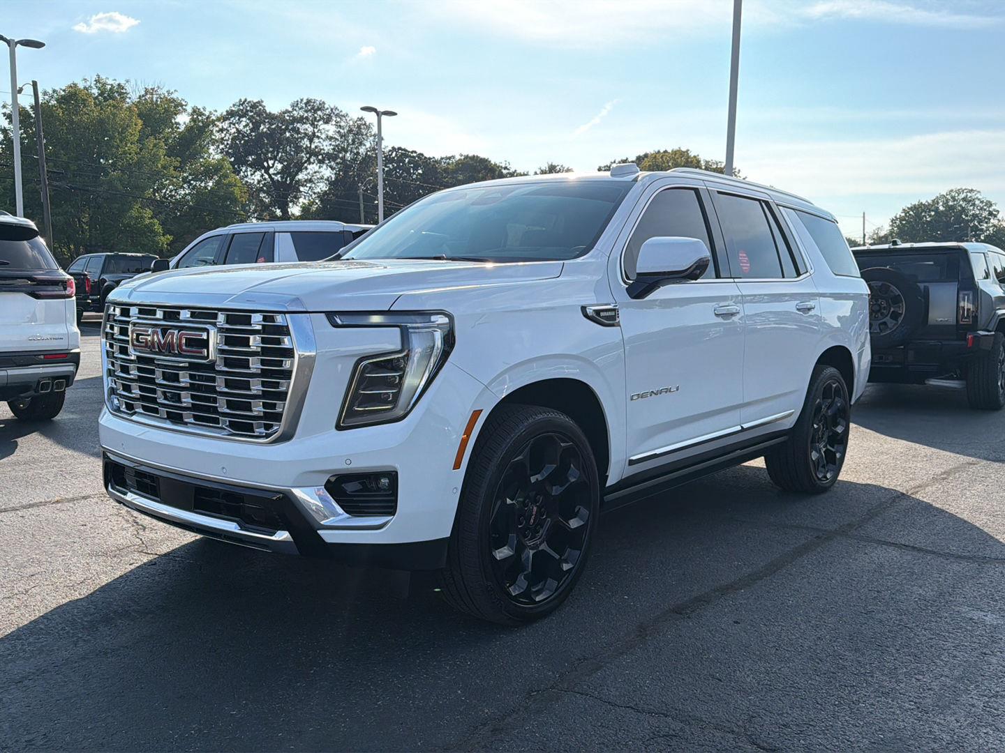 Summit White 2026 GMC Yukon SUV / Crossover Four-Wheel Drive Automatic