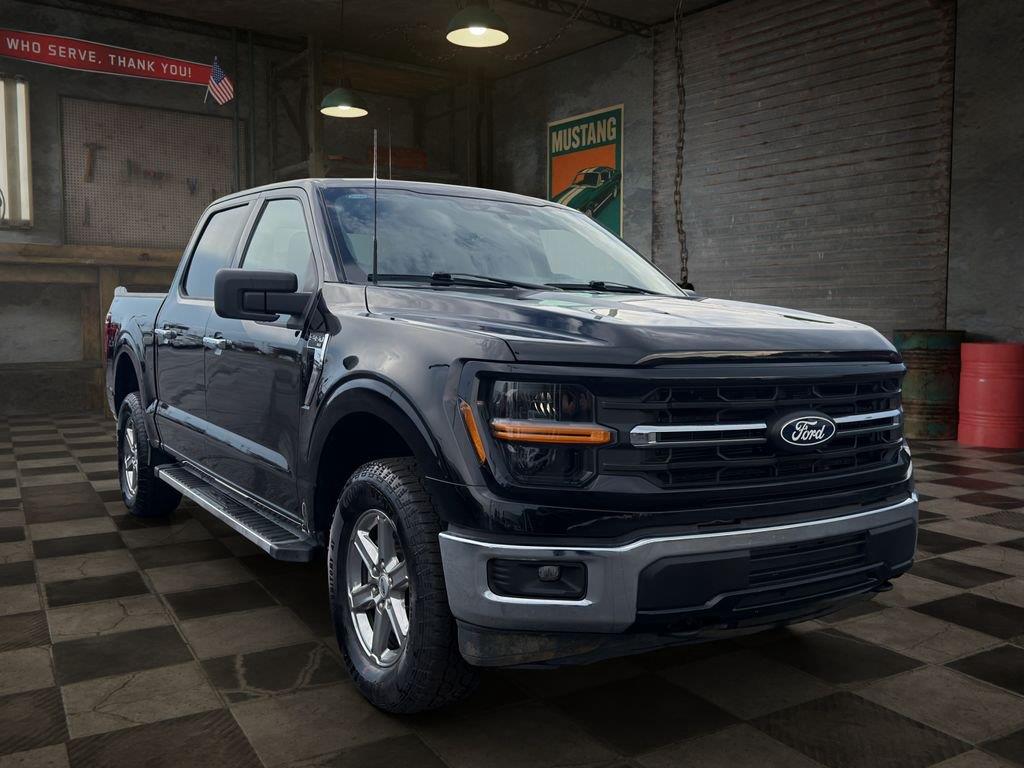  2025 Ford F-150 XLT SuperCrew 4WD   