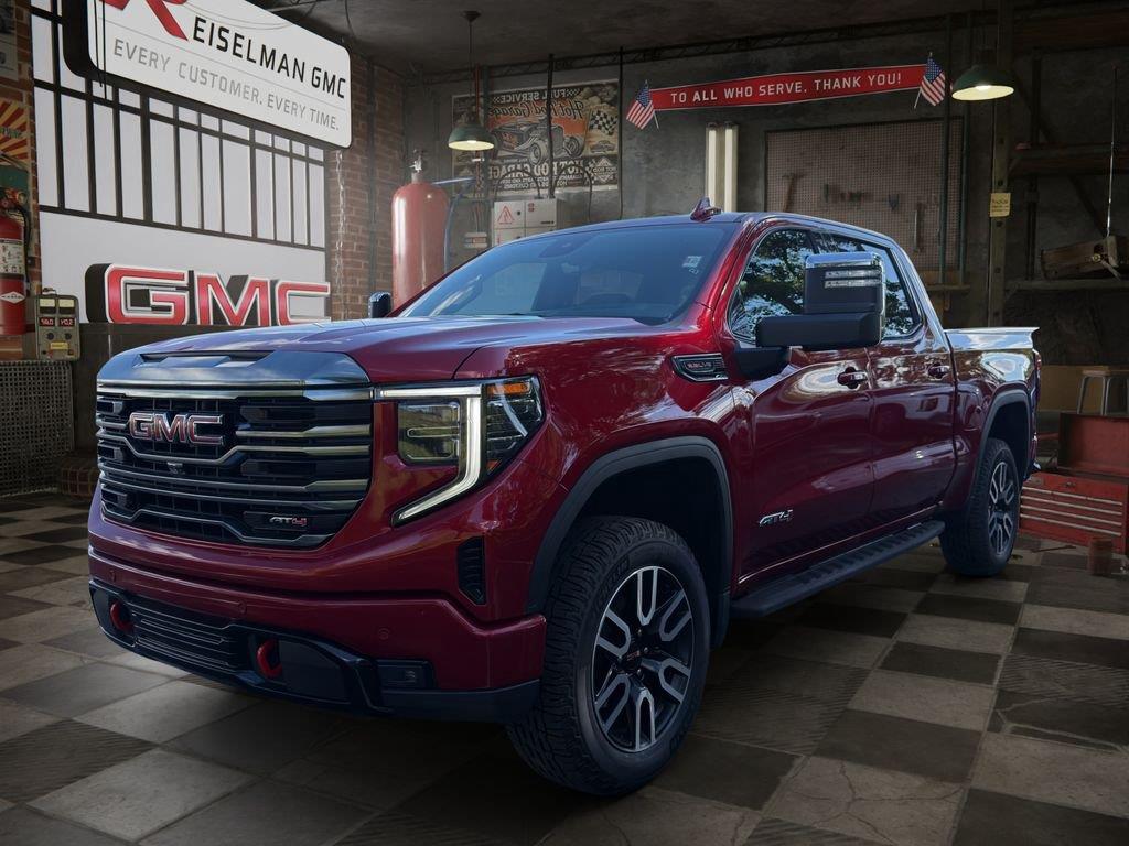 2023 GMC Sierra 1500 AT4 Crew Cab 4WD