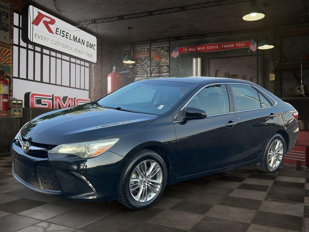 Attitude Black Metallic 2015 Toyota Camry Sedan Front-Wheel Drive 6-Speed Automatic