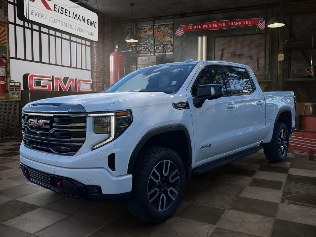 Summit White 2022 GMC Sierra 1500 Pickup Truck Four-Wheel Drive Automatic