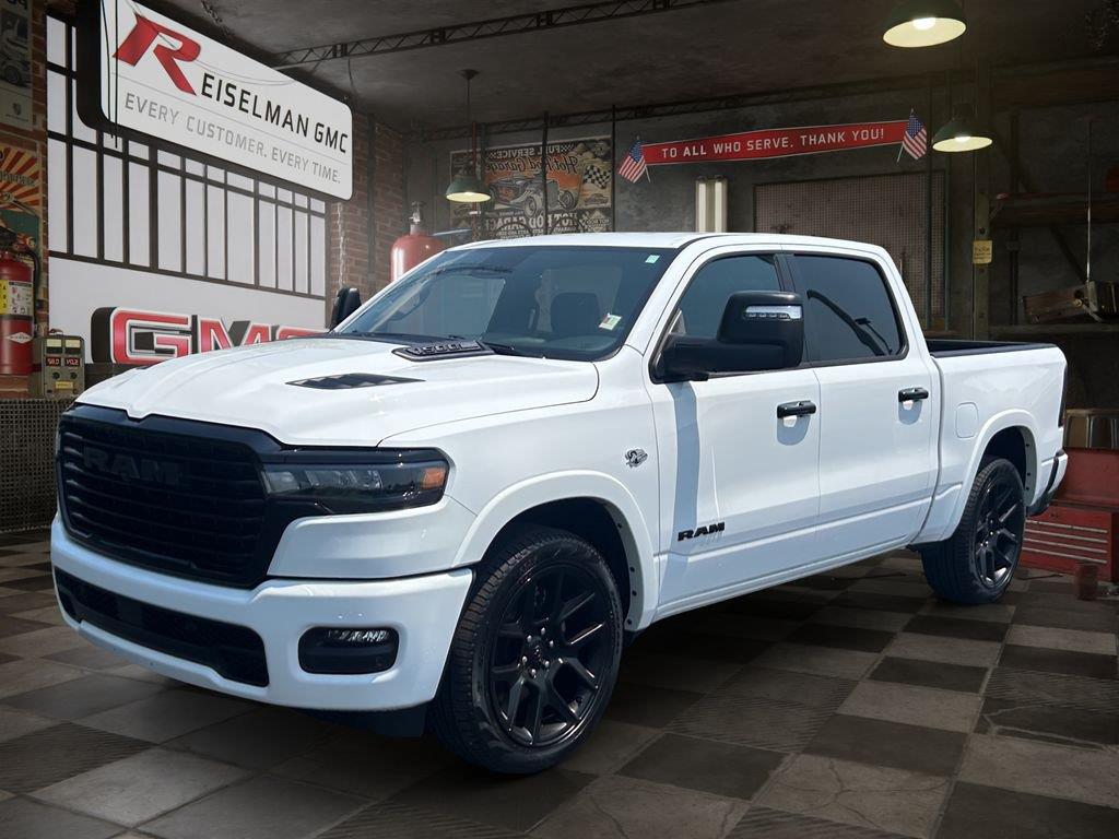2026 RAM 1500 Laramie Crew Cab 4WD
