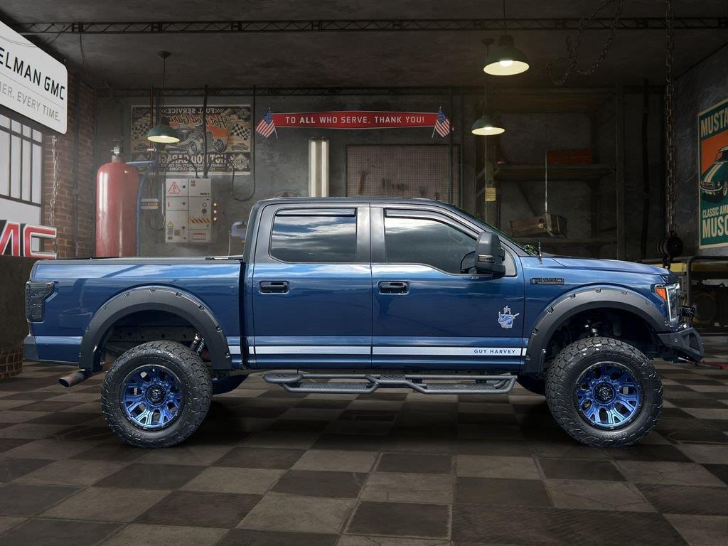 View vehicle photo 4