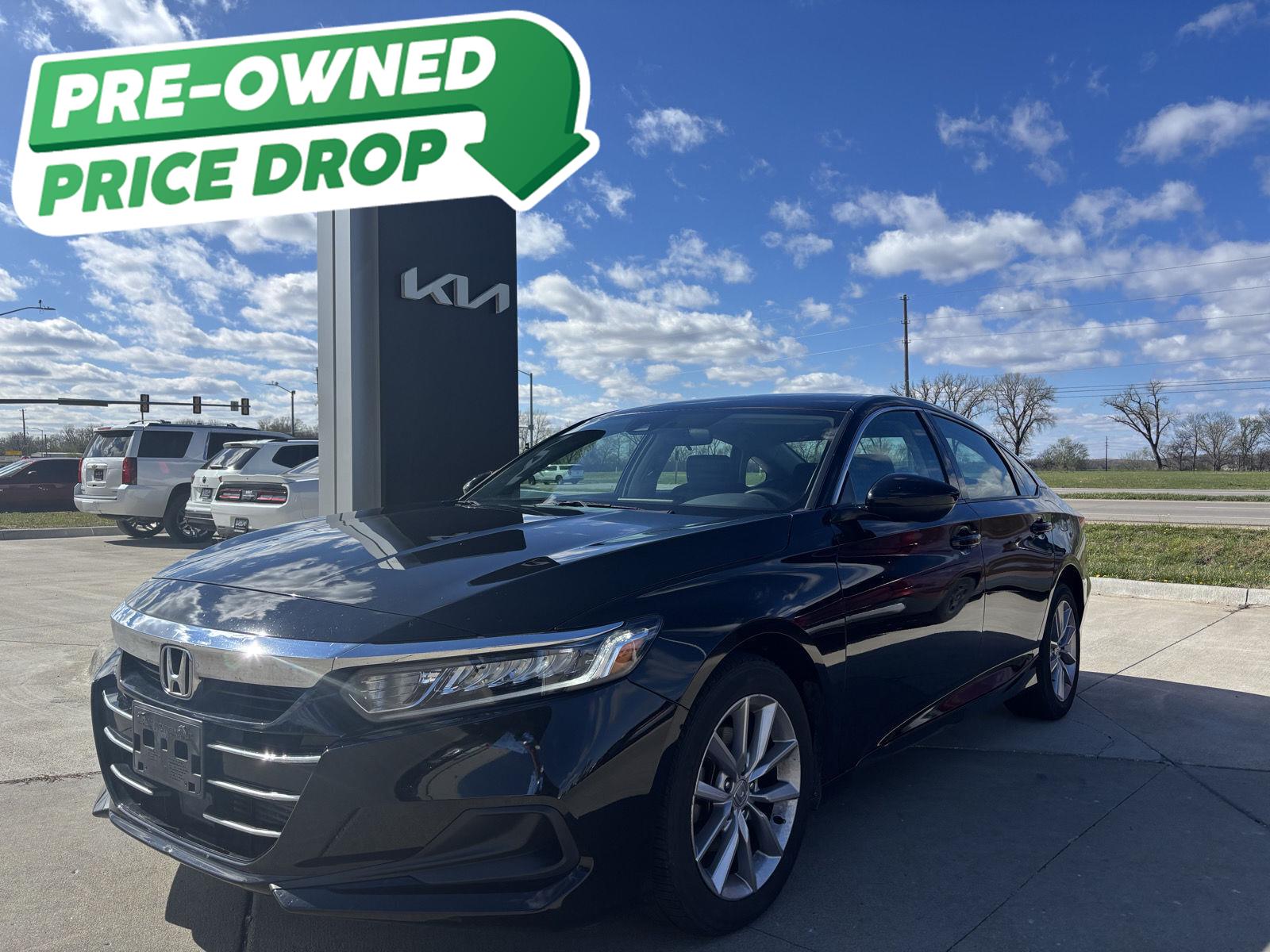 Crystal Black Pearl 2022 Honda Accord LX FWD Sedan Front-Wheel Drive Continuously Variable Transmission