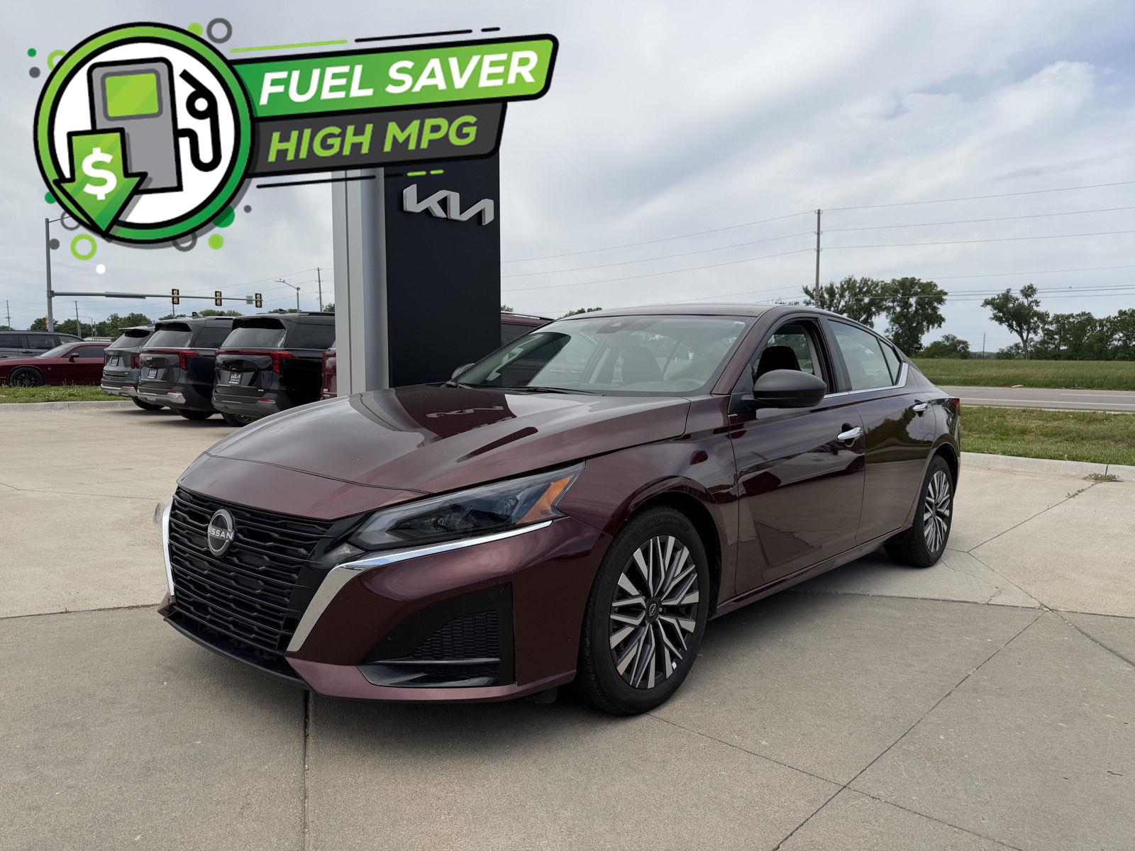 Garnet Pearl Metallic 2025 Nissan Altima 2.5 SV FWD Sedan Front-Wheel Drive Continuously Variable Transmission