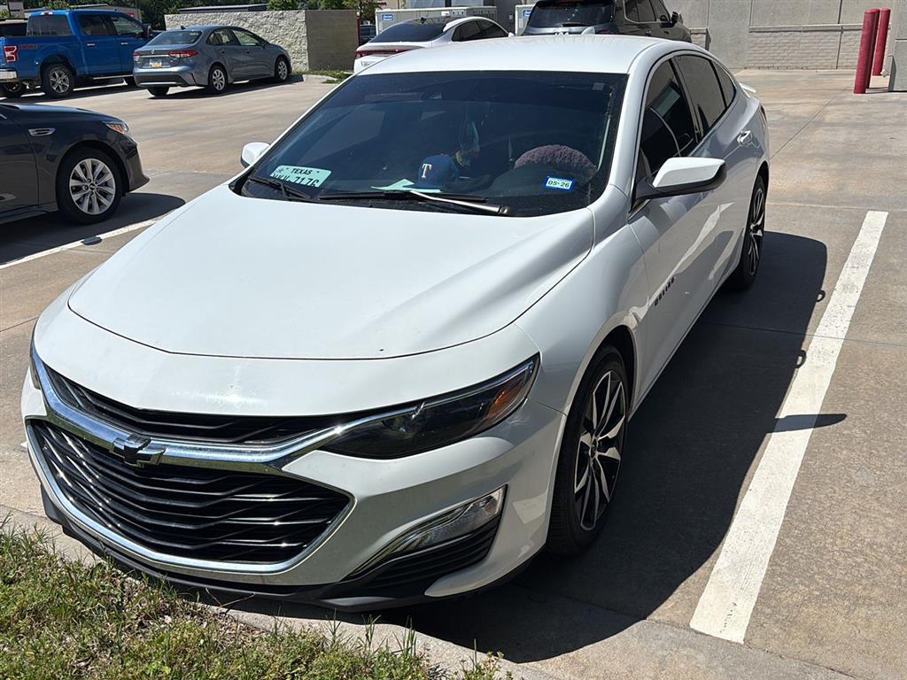 Summit White 2024 Chevrolet Malibu Sedan Front-Wheel Drive Continuously Variable Transmission