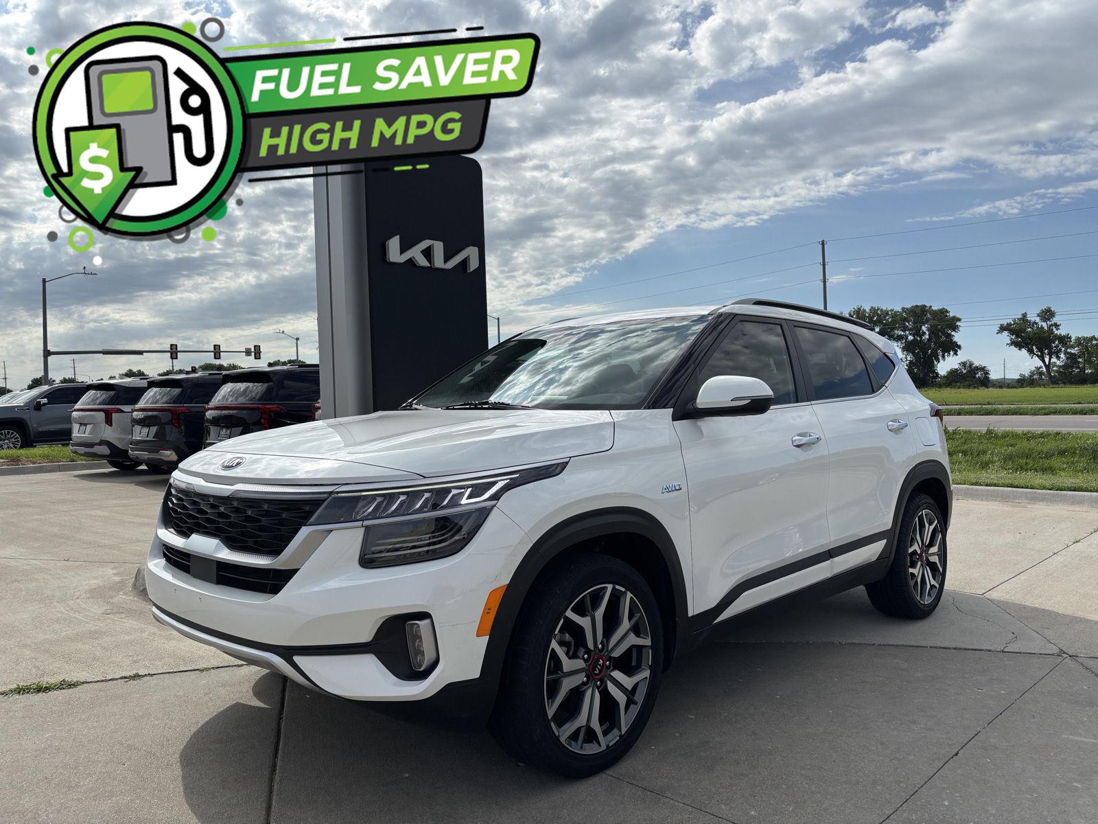Snow White Pearl 2021 Kia Seltos SUV / Crossover All-Wheel Drive Automatic