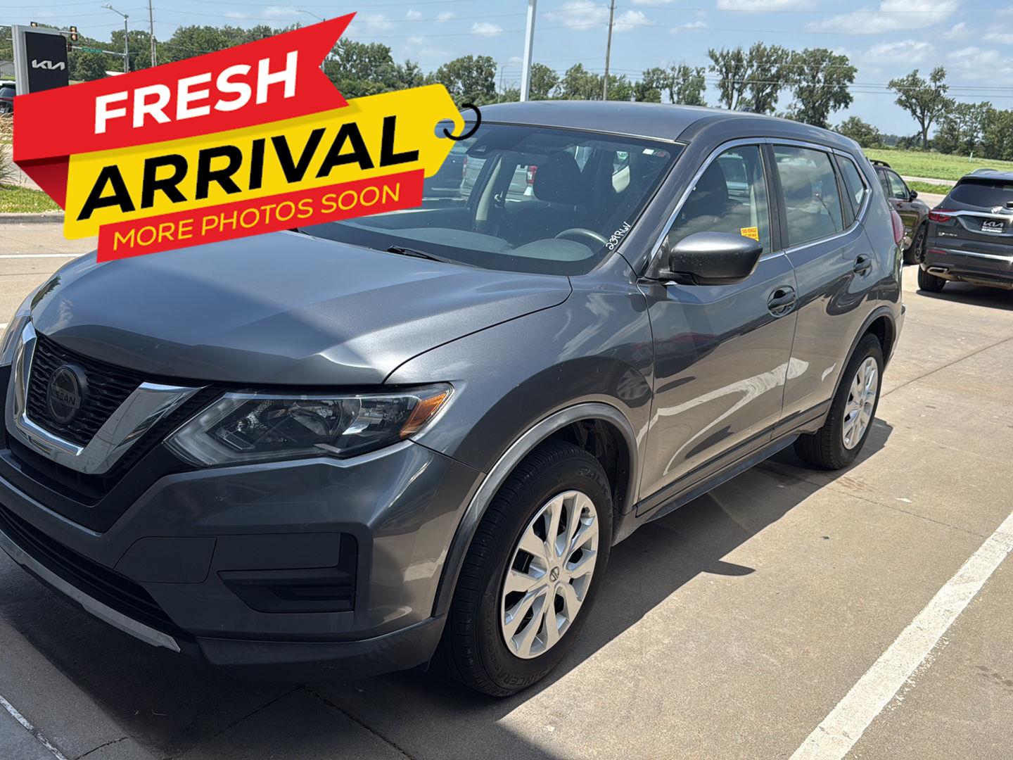 Gray (Gun Metallic) 2020 Nissan Rogue SUV / Crossover Front-Wheel Drive Continuously Variable Transmission