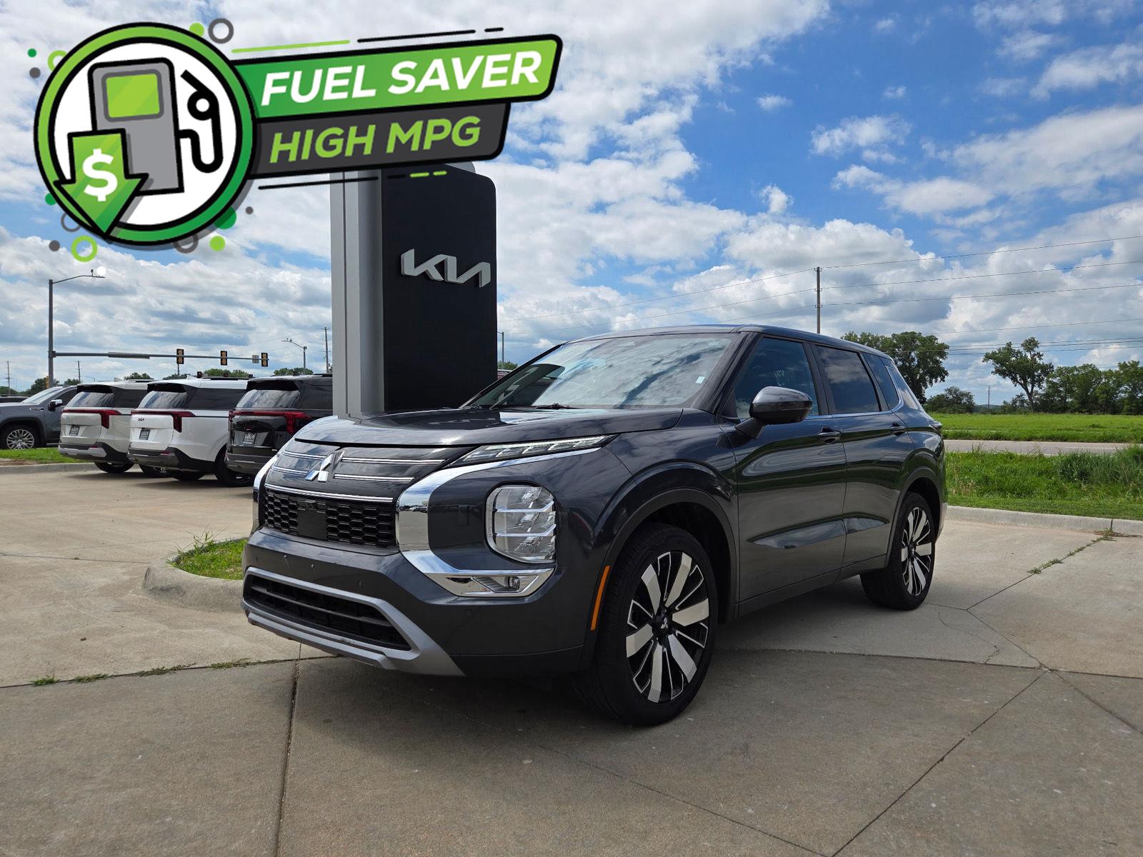 Graphite Gray 2025 Mitsubishi Outlander SUV / Crossover Front-Wheel Drive Continuously Variable Transmission
