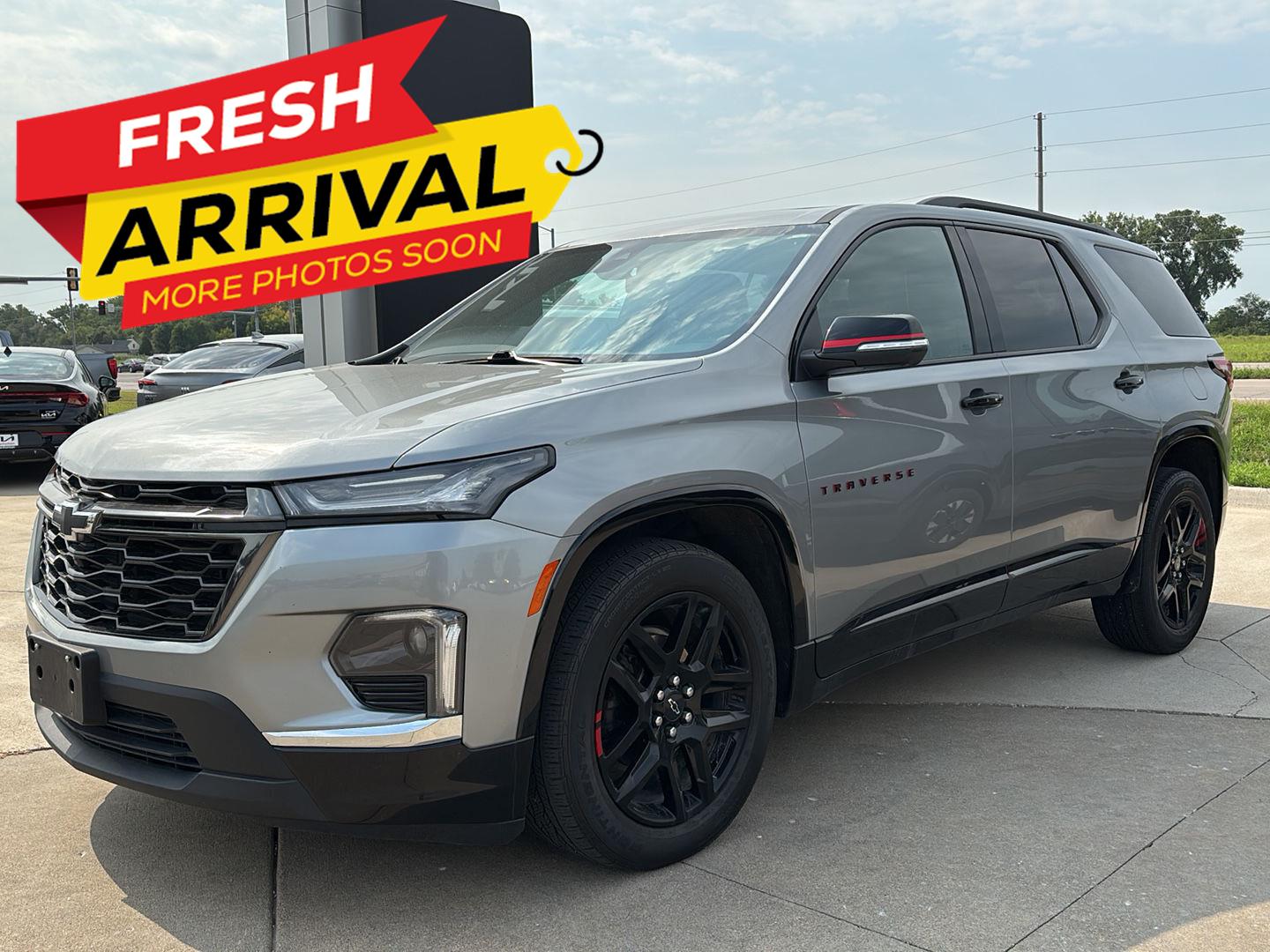 Sterling Gray Metallic 2023 Chevrolet Traverse SUV / Crossover Four-Wheel Drive 9-Speed Automatic