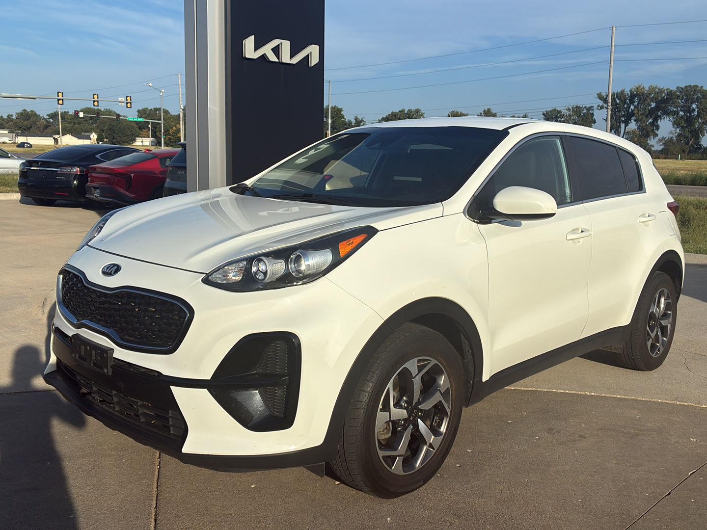 Clear White 2020 Kia Sportage SUV / Crossover Front-Wheel Drive Automatic