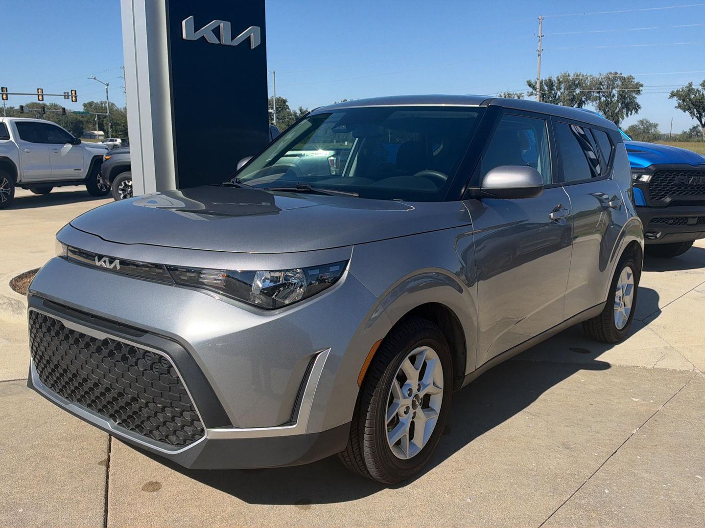 2025 Kia Soul LX FWD