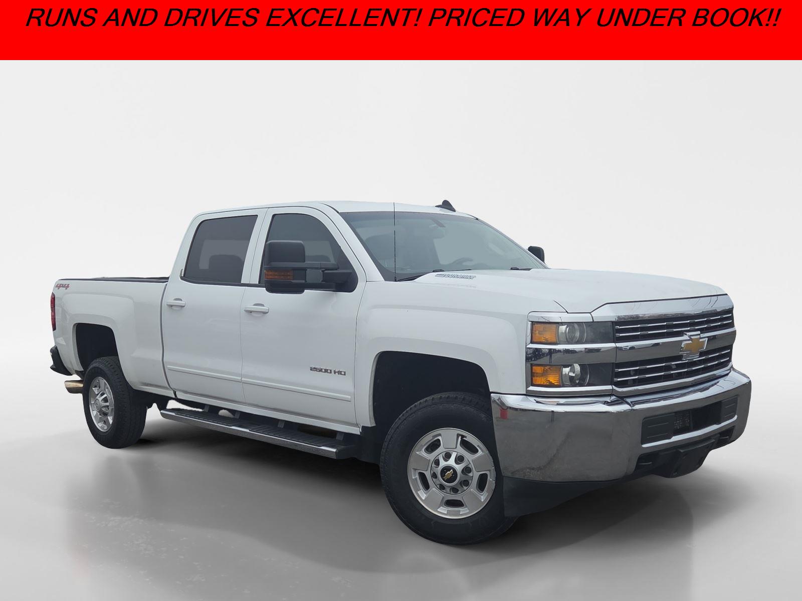 Summit White 2015 Chevrolet Silverado 2500HD LT Crew Cab 4WD Pickup Truck Four-Wheel Drive 6-Speed Automatic