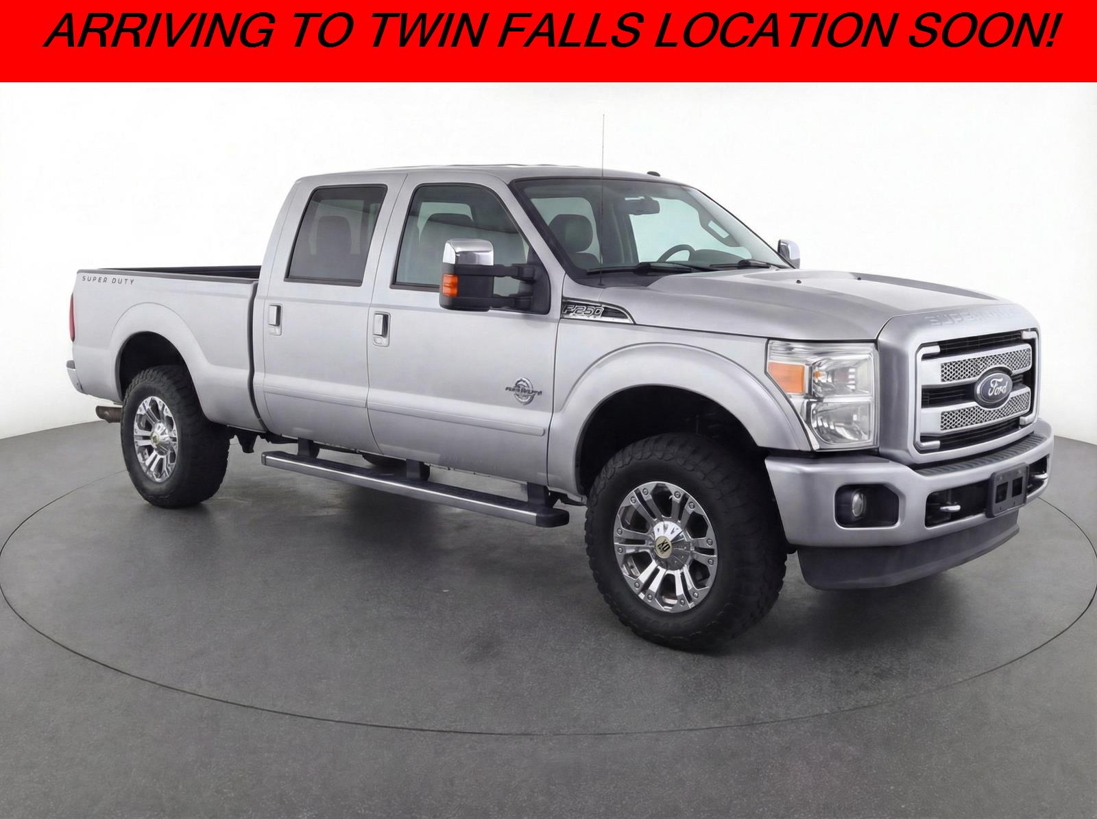 Ingot Silver Metallic/Magnetic 2016 Ford F-250 Super Duty Lariat Crew Cab 4WD Pickup Truck Four-Wheel Drive 6-Speed Automatic