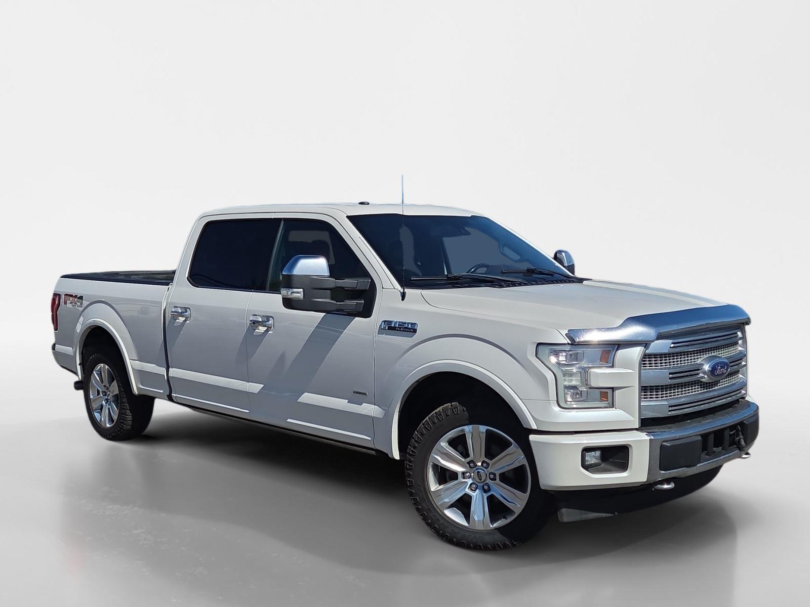 White Platinum Metallic Tri-Coat 2017 Ford F-150 Platinum SuperCrew LB 4WD Pickup Truck Four-Wheel Drive Automatic