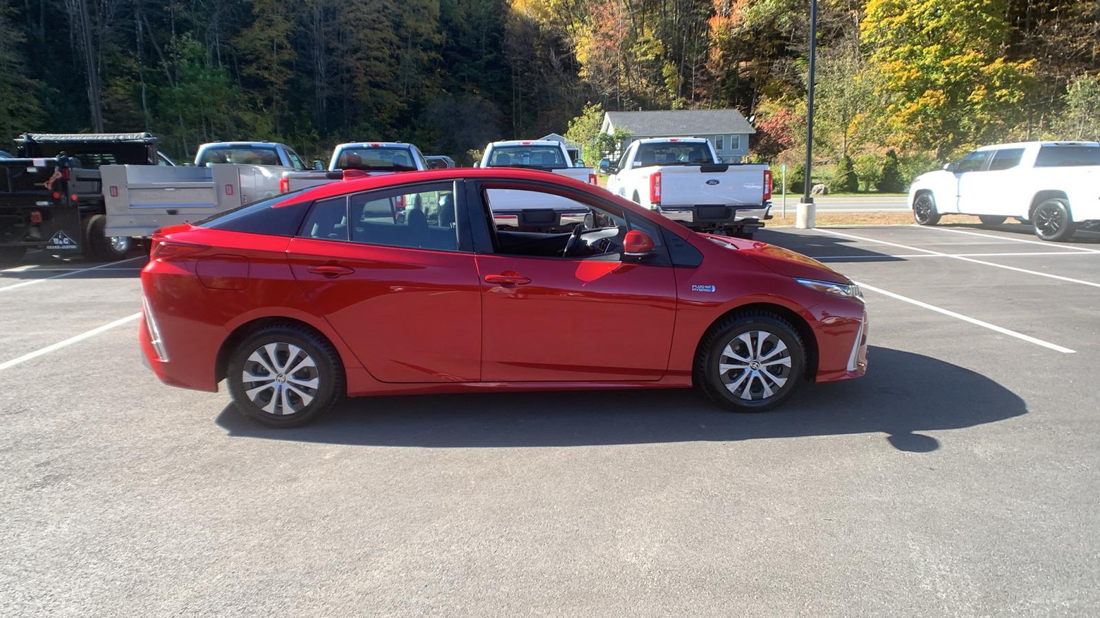 Used 2021 Toyota Prius Prime LE with VIN JTDKAMFP7M3188313 for sale in Westminster, VT