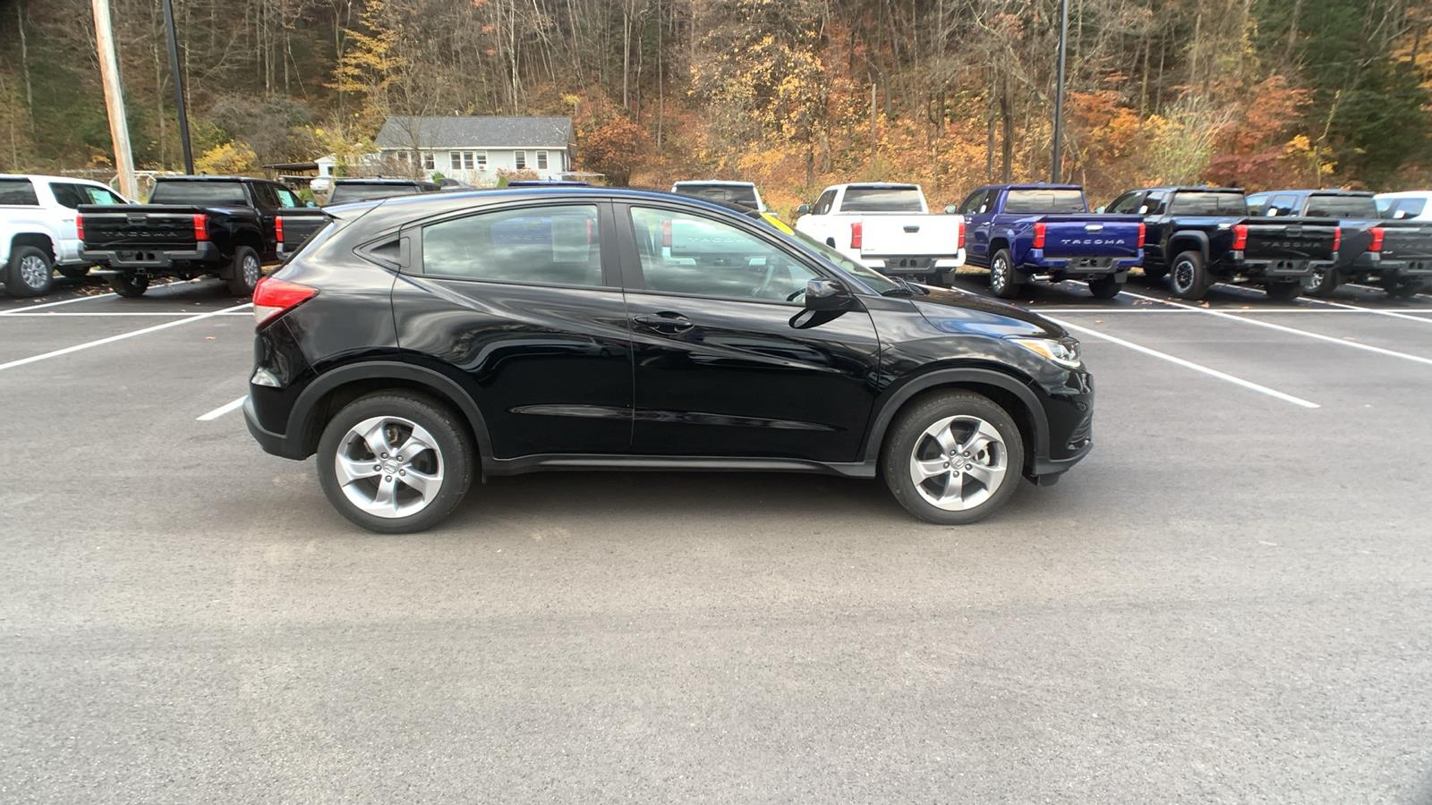 Used 2022 Honda HR-V LX with VIN 3CZRU6H39NM748399 for sale in Westminster, VT