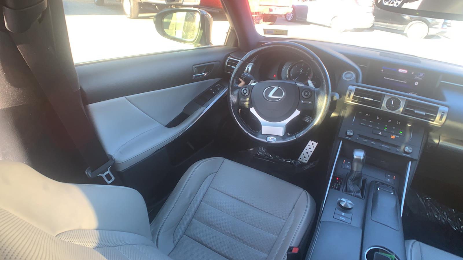 2016 Lexus IS 300 4dr Car