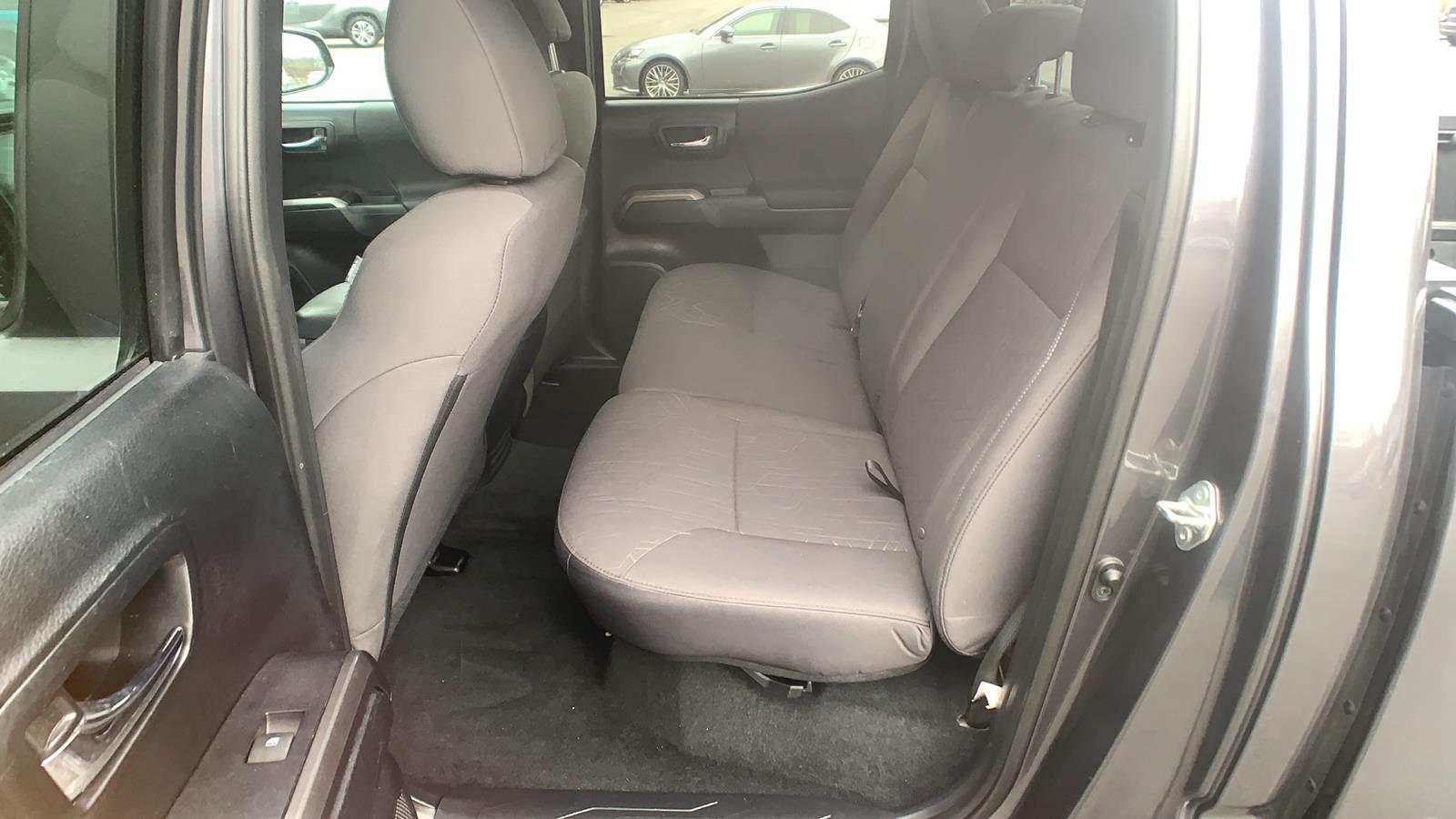 2018 Toyota Tacoma Short Bed,Crew Cab Pickup