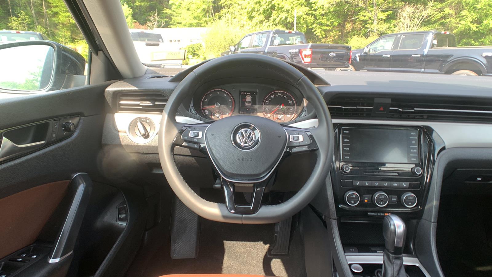 2021 Volkswagen Passat 4dr Car