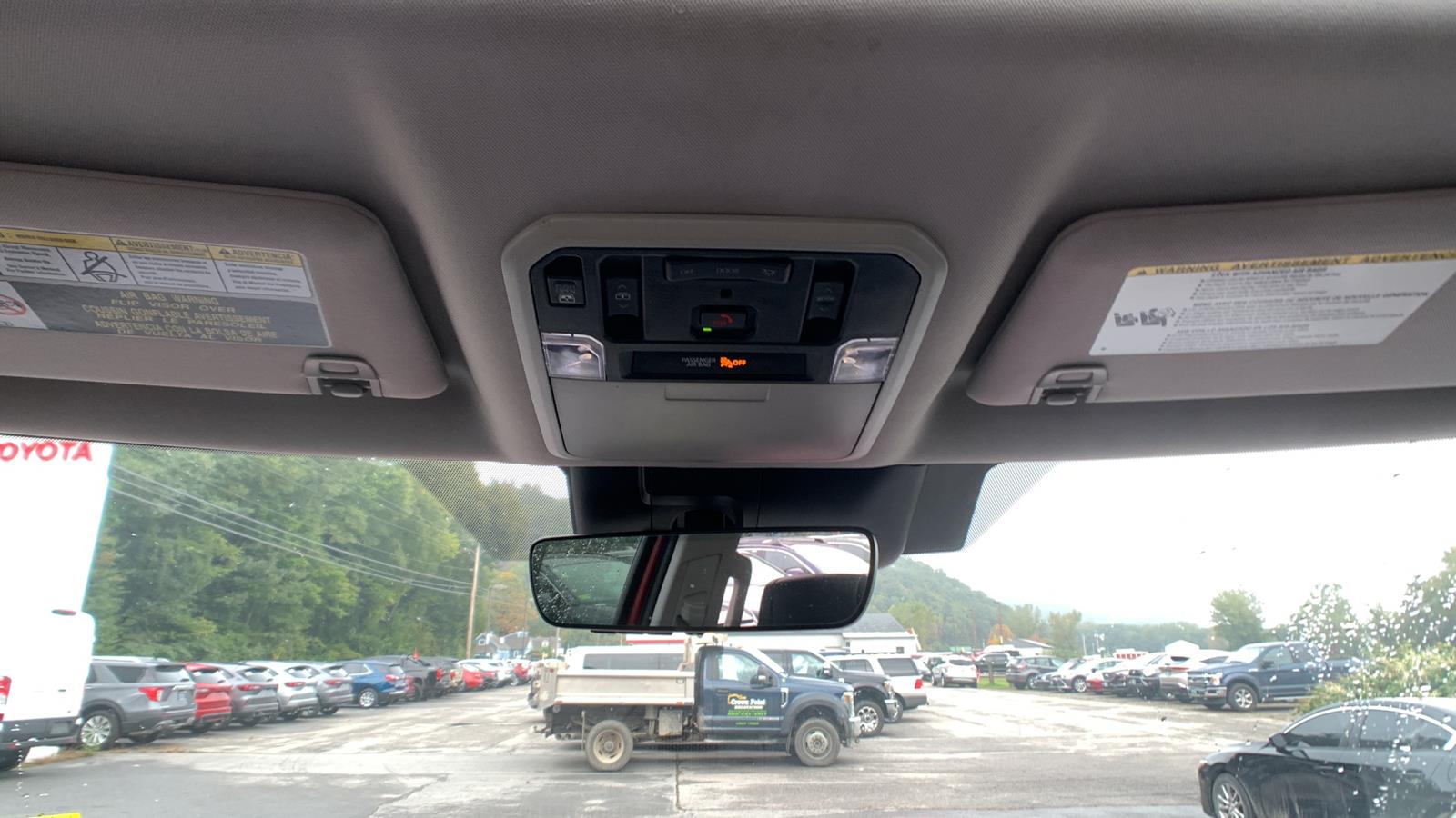 2022 Toyota Tundra Short Bed,Crew Cab Pickup