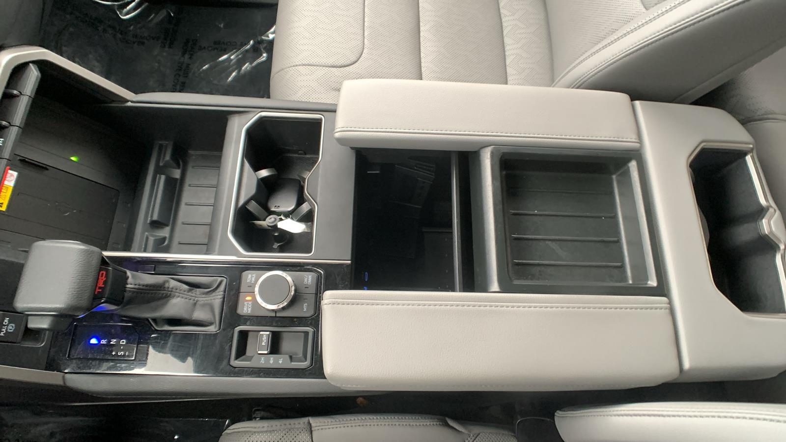 Used 2024 Toyota Tundra Standard Bed,Crew Cab Pickup