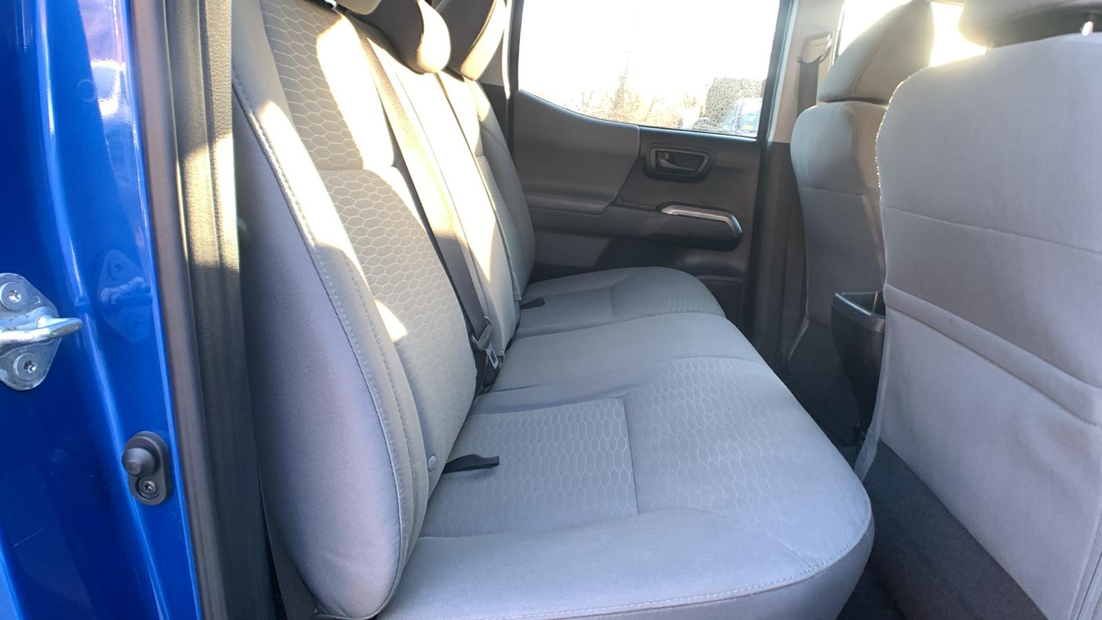 Used 2018 Toyota Tacoma Short Bed,Crew Cab Pickup