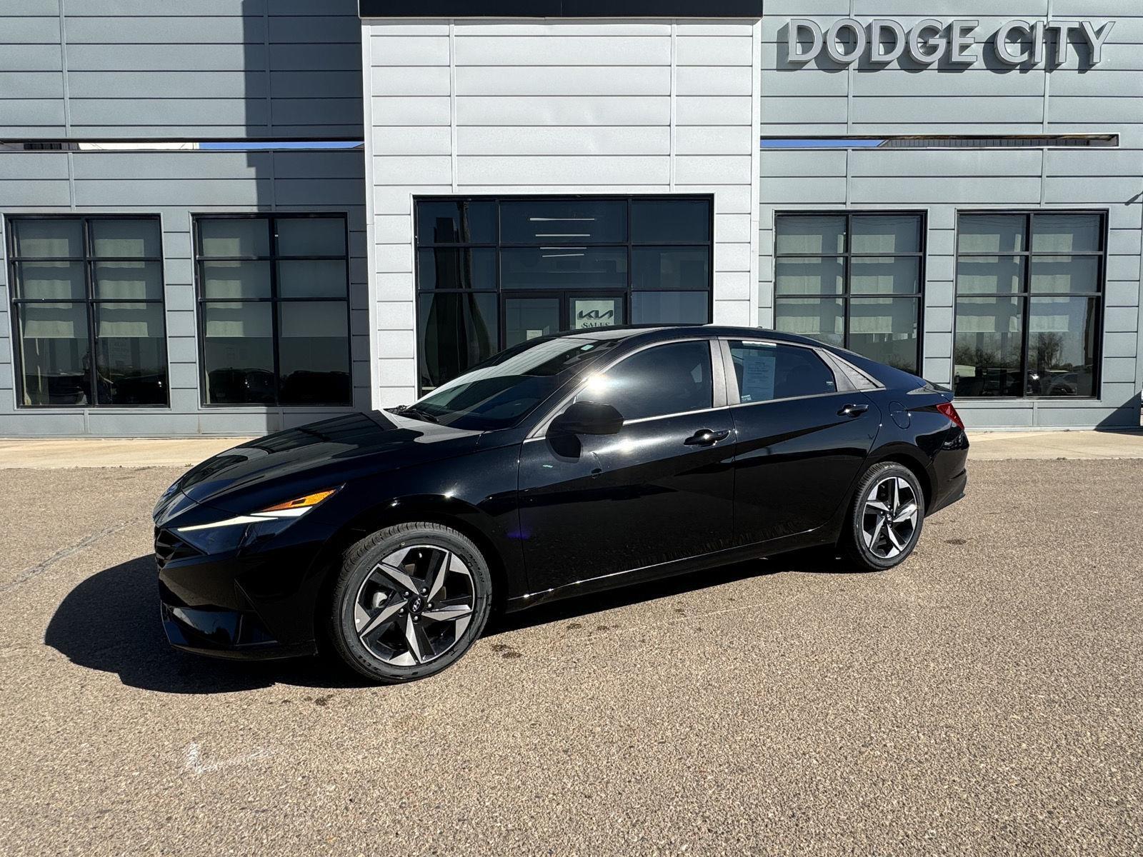 2023 Hyundai Elantra SEL FWD