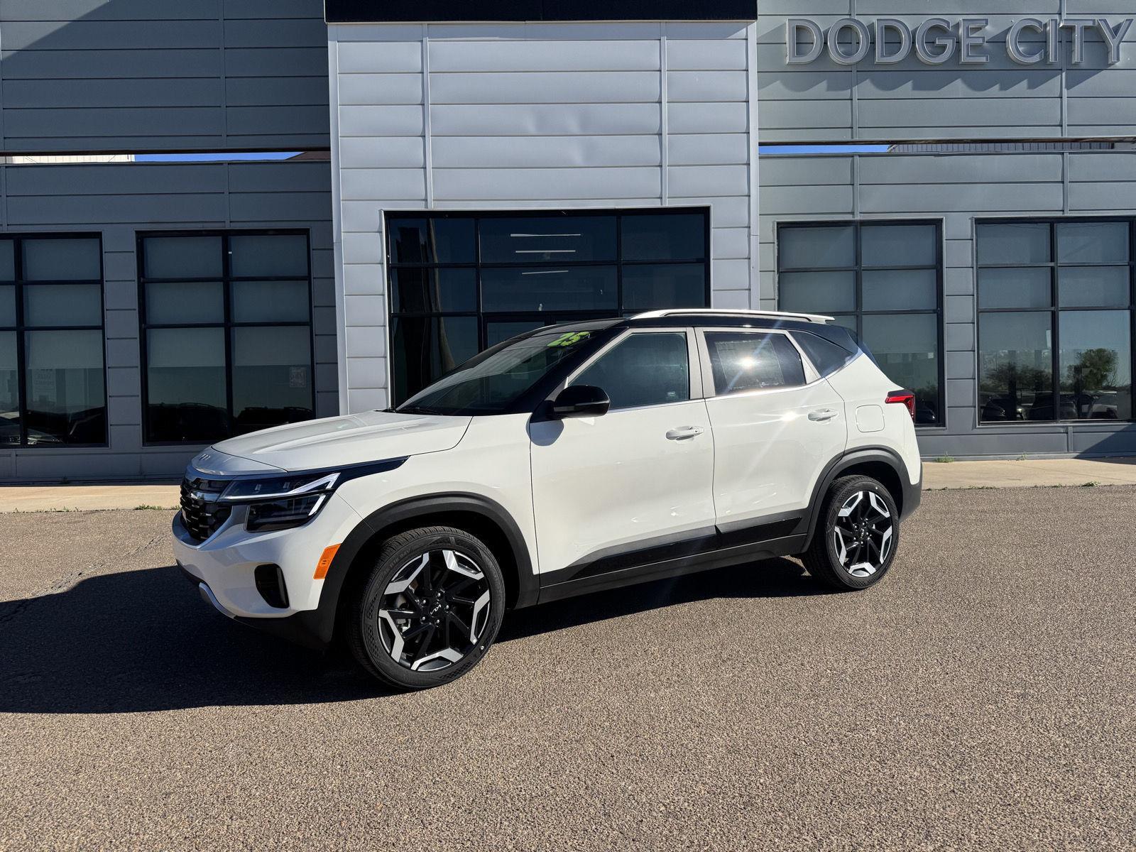 Clear White/Black Roof 2025 Kia Seltos SX AWD SUV / Crossover All-Wheel Drive Automatic