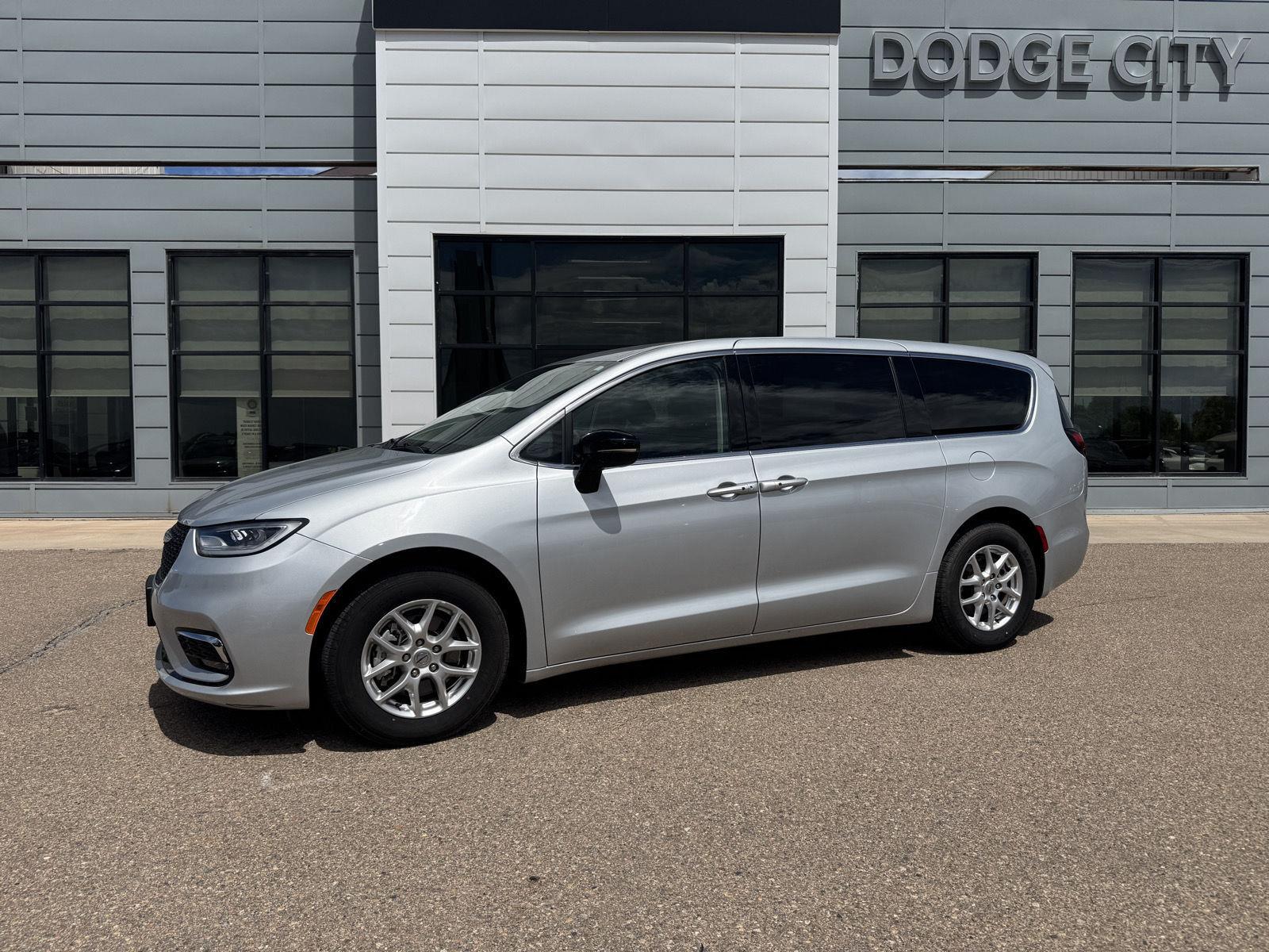 2024 Chrysler Pacifica Touring L FWD