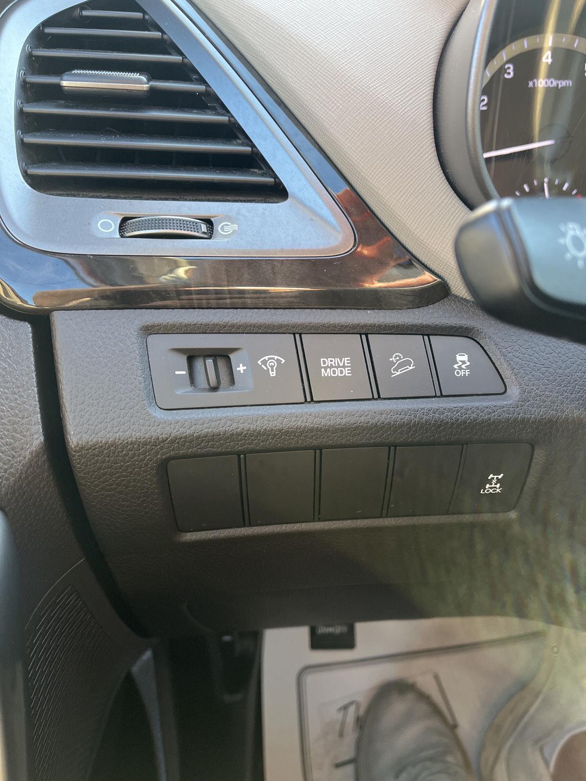 2018 Hyundai Santa Fe Sport Base photo 13