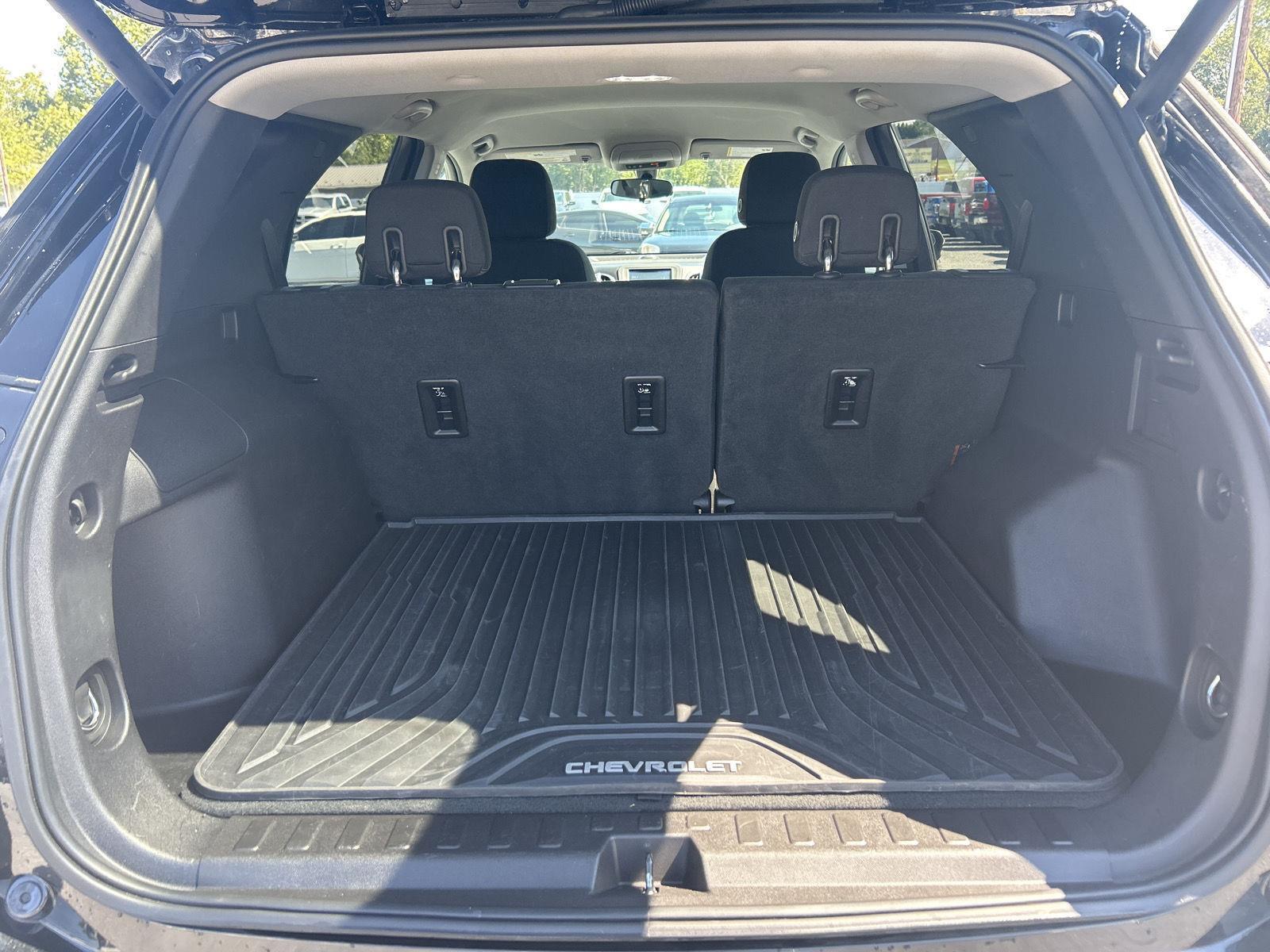 2018 Chevrolet Equinox LT photo 23