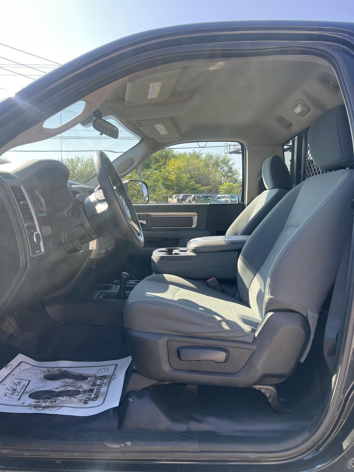 2015 Ram 3500 Tradesman photo 9