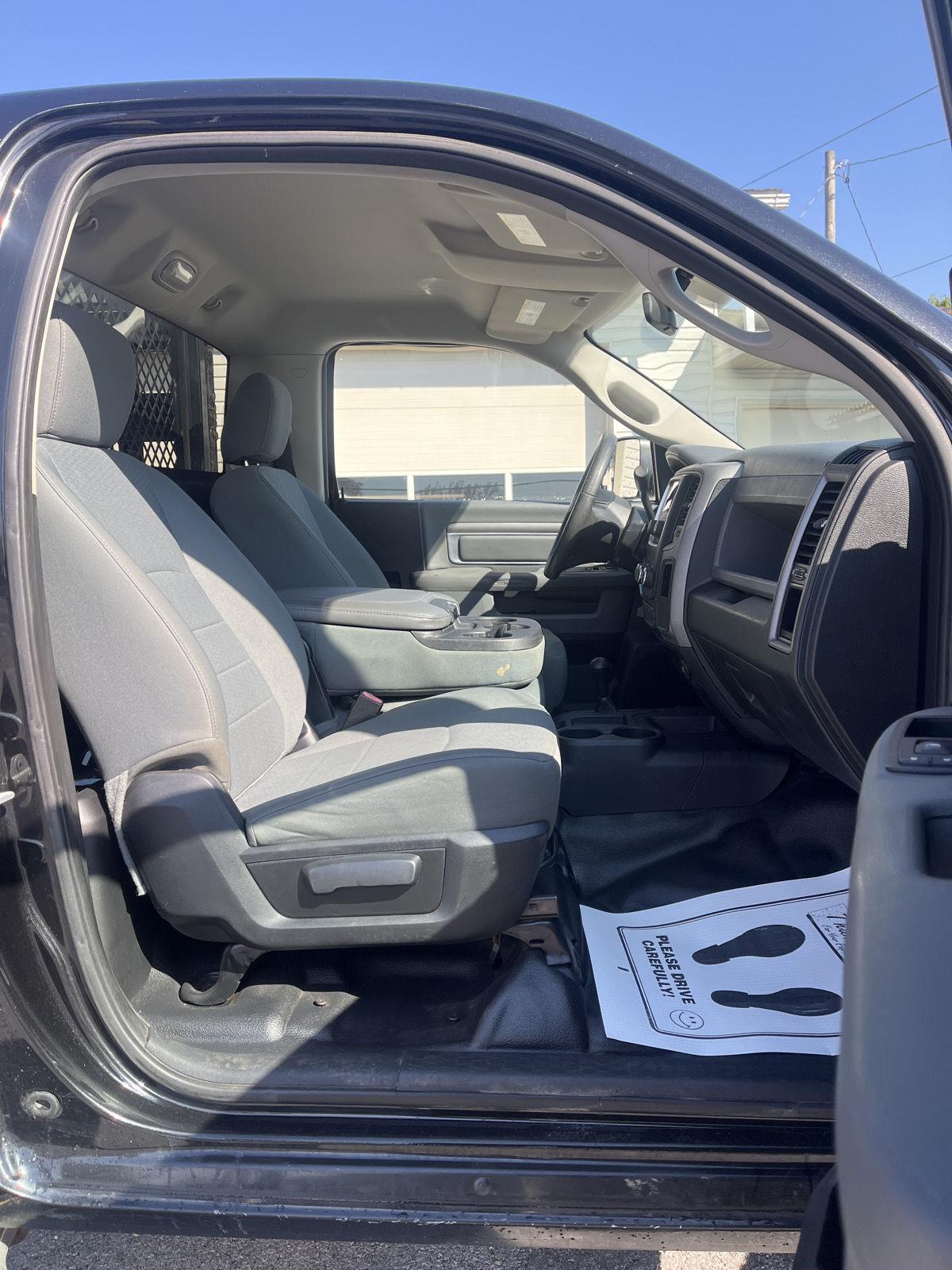 2015 Ram 3500 Tradesman photo 16