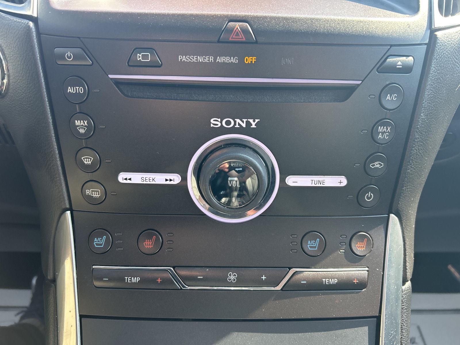 2015 Ford Edge Sport photo 14