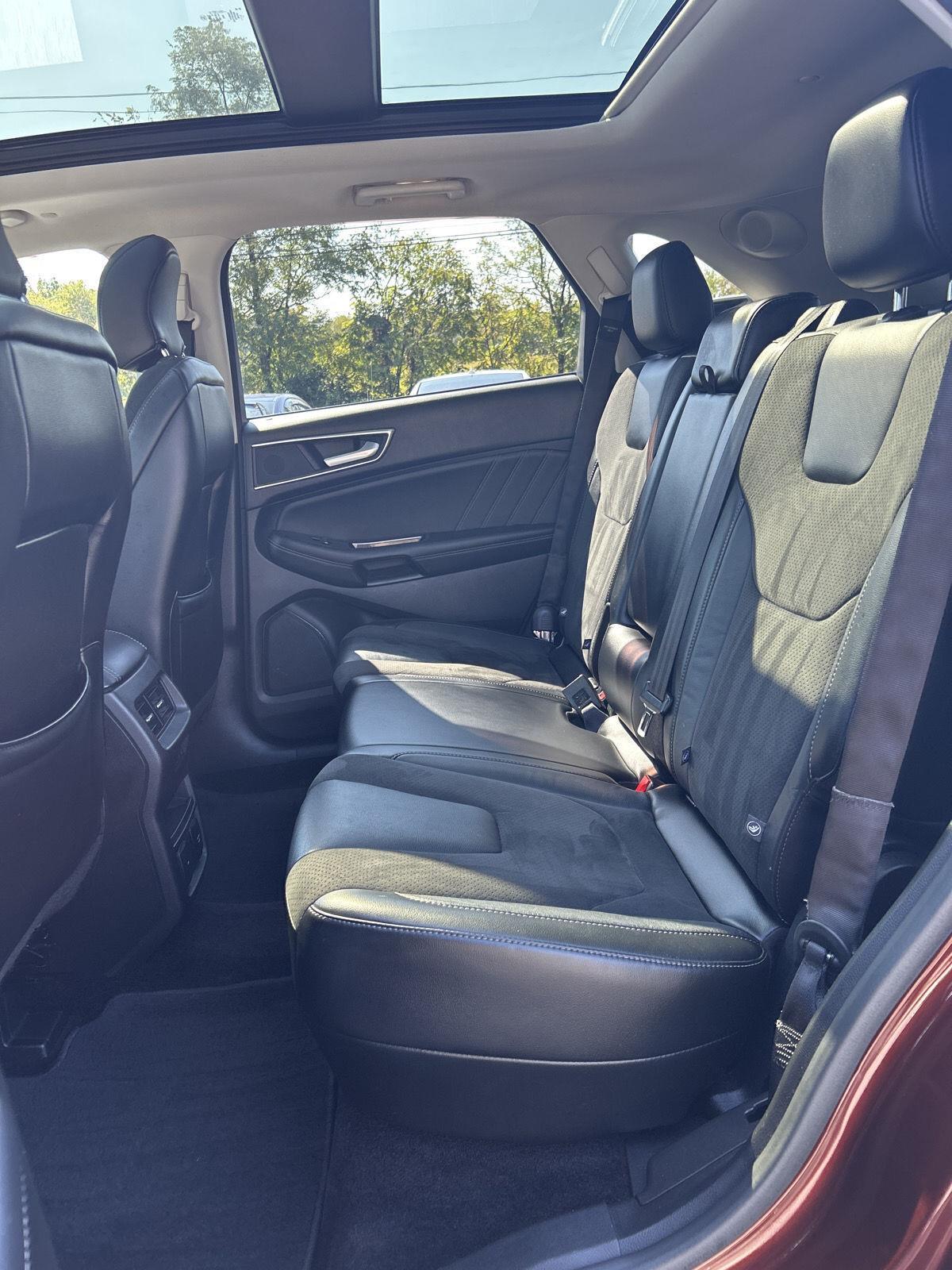 2015 Ford Edge Sport photo 19