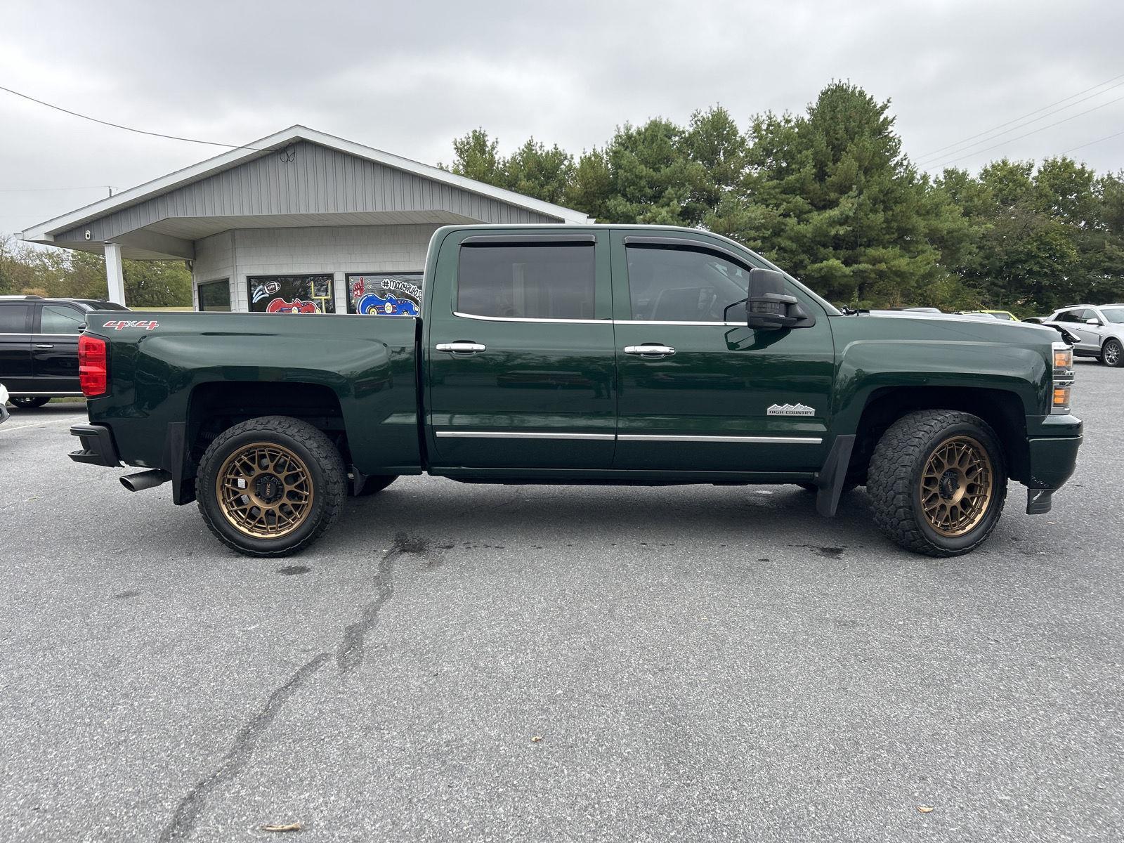 2015 Chevrolet Silverado 1500 High Country photo 2