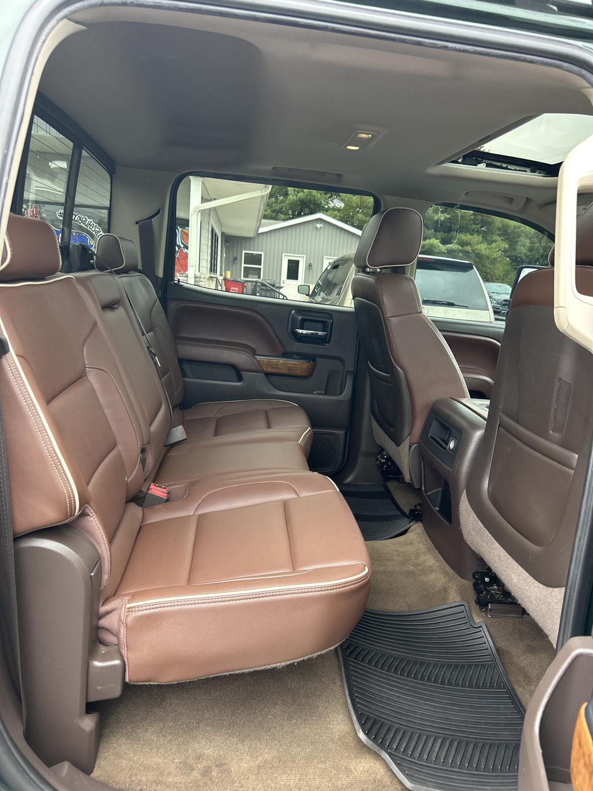 2015 Chevrolet Silverado 1500 High Country photo 22