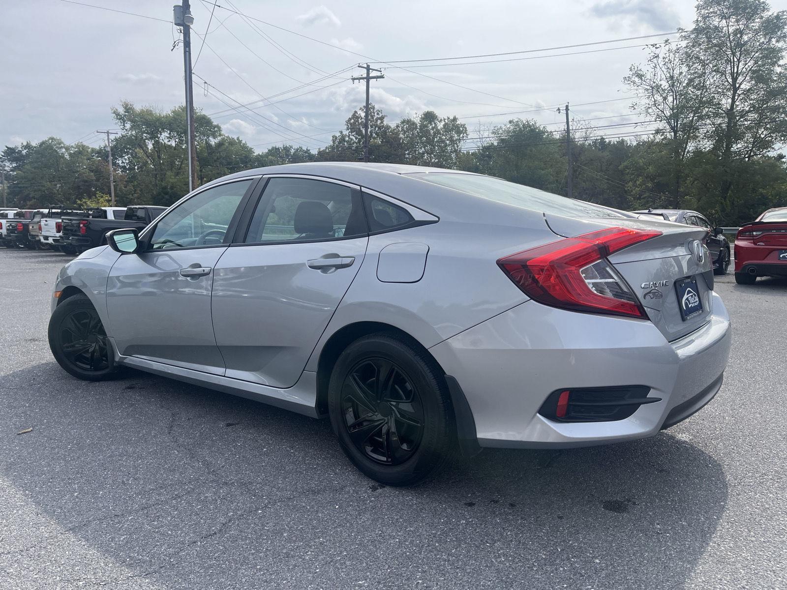 2017 Honda Civic LX photo 5