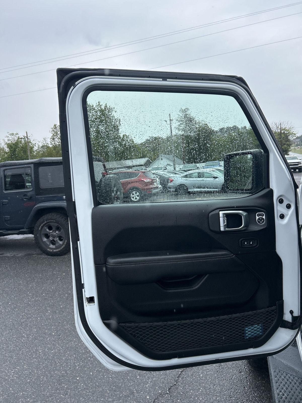 2020 Jeep Gladiator Overland photo 19