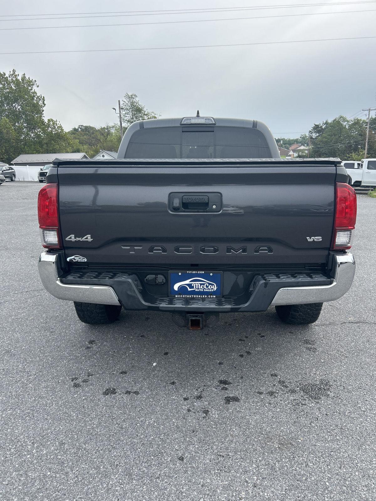 2018 Toyota Tacoma SR5 photo 4