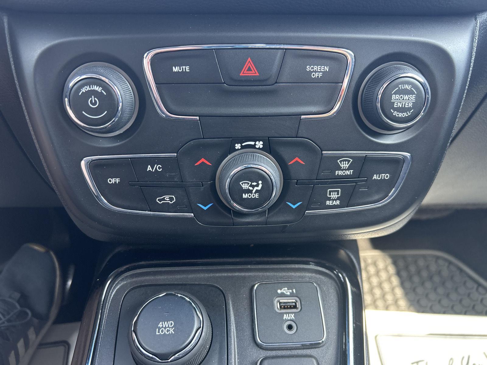 2021 Jeep Compass Altitude photo 12