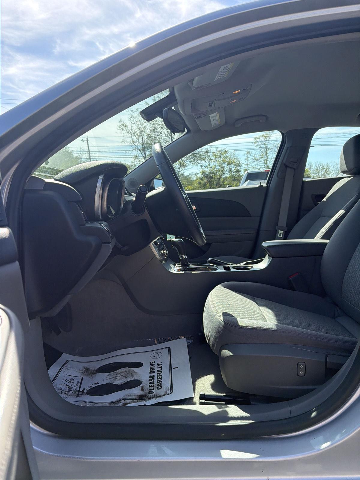 2014 Chevrolet Malibu LS photo 6
