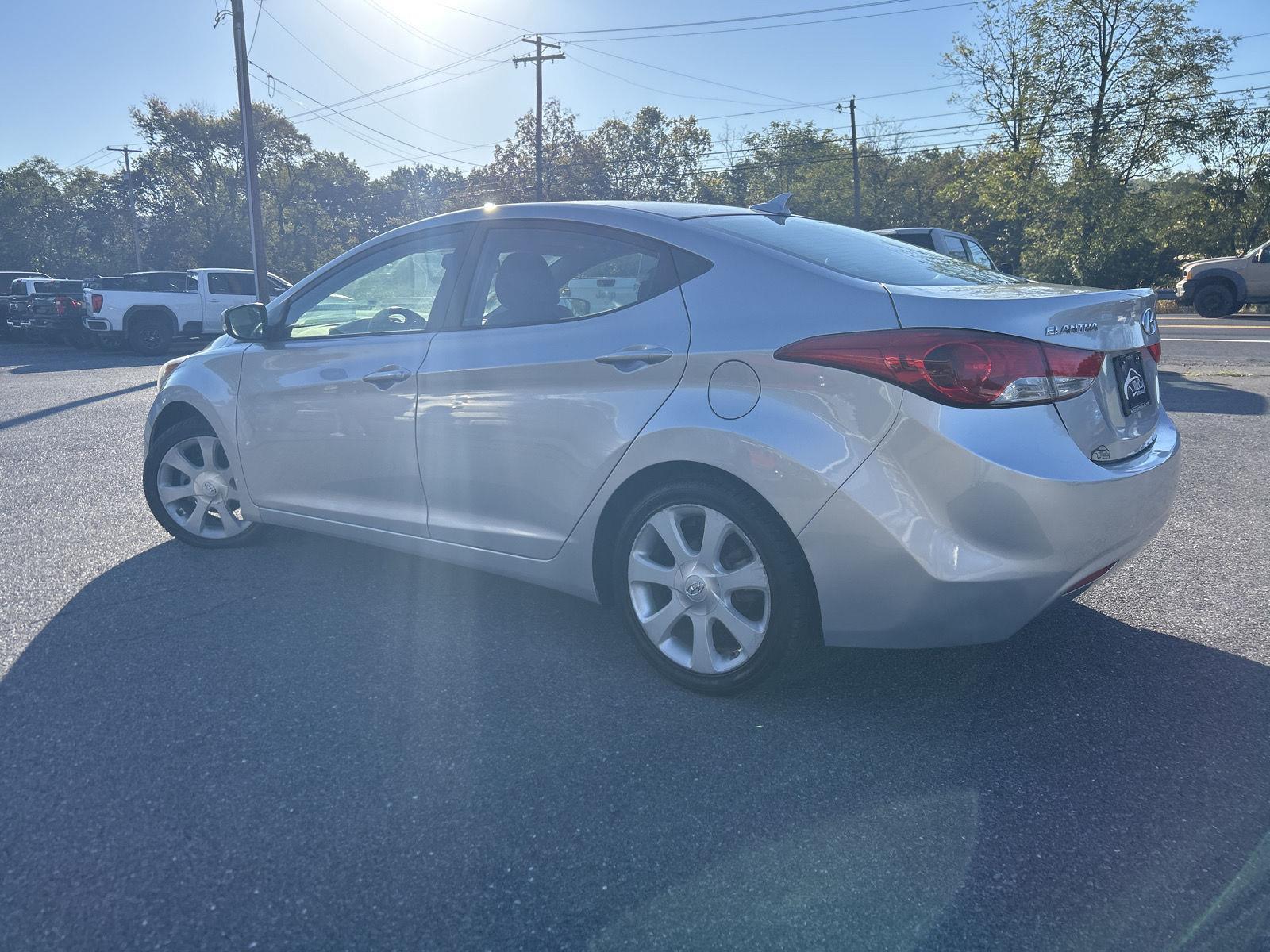 2013 Hyundai Elantra GLS Limited GS SE Tech photo 3