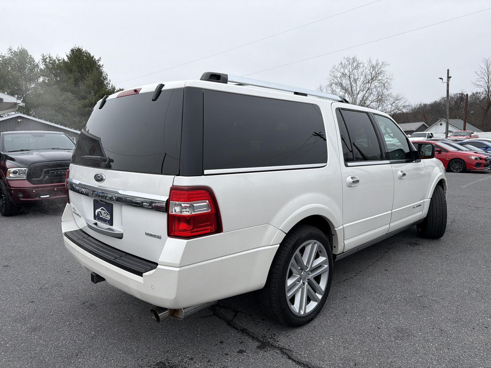 2015 Ford Expedition EL Platinum photo 3