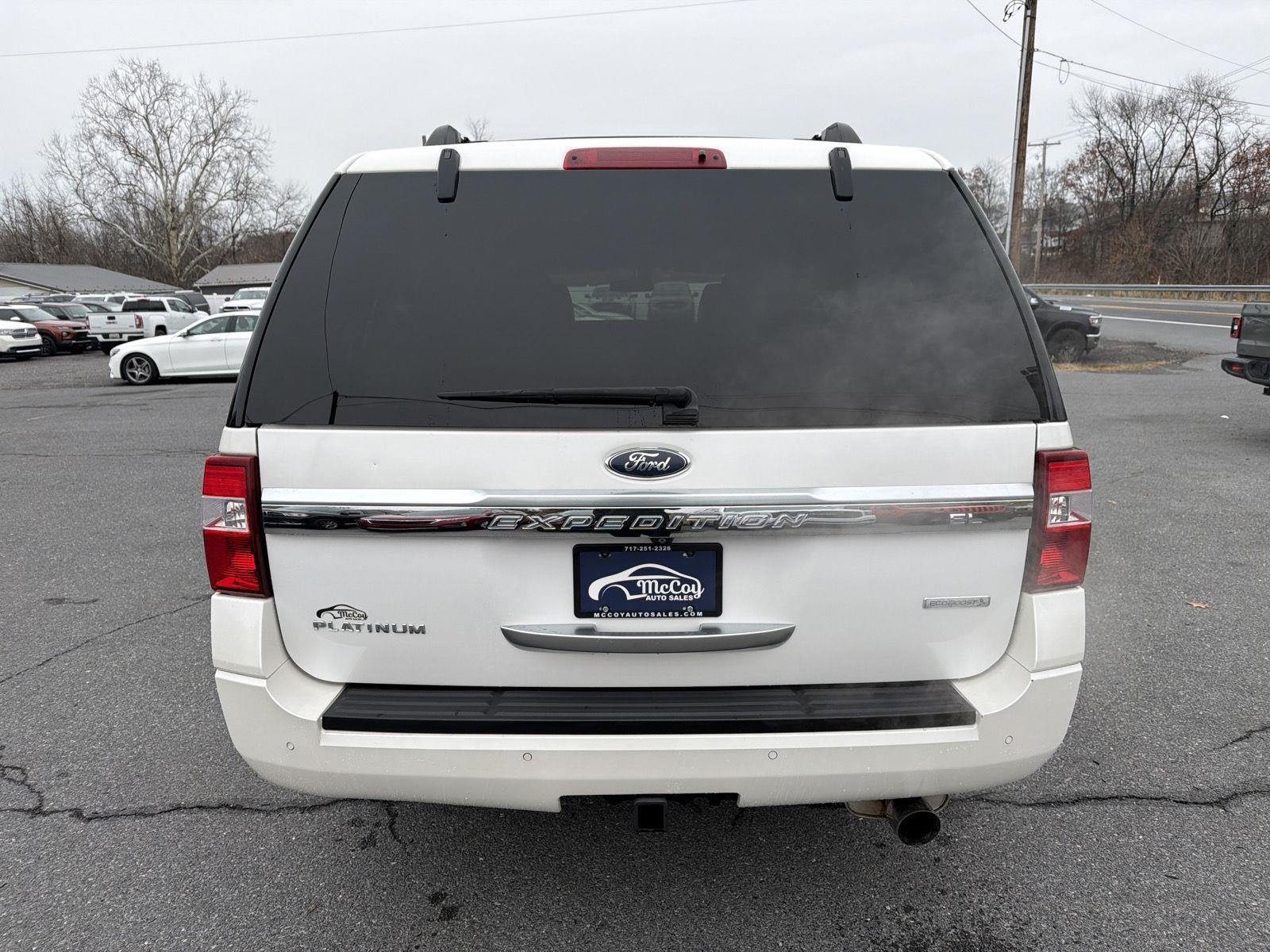 2015 Ford Expedition EL Platinum photo 4